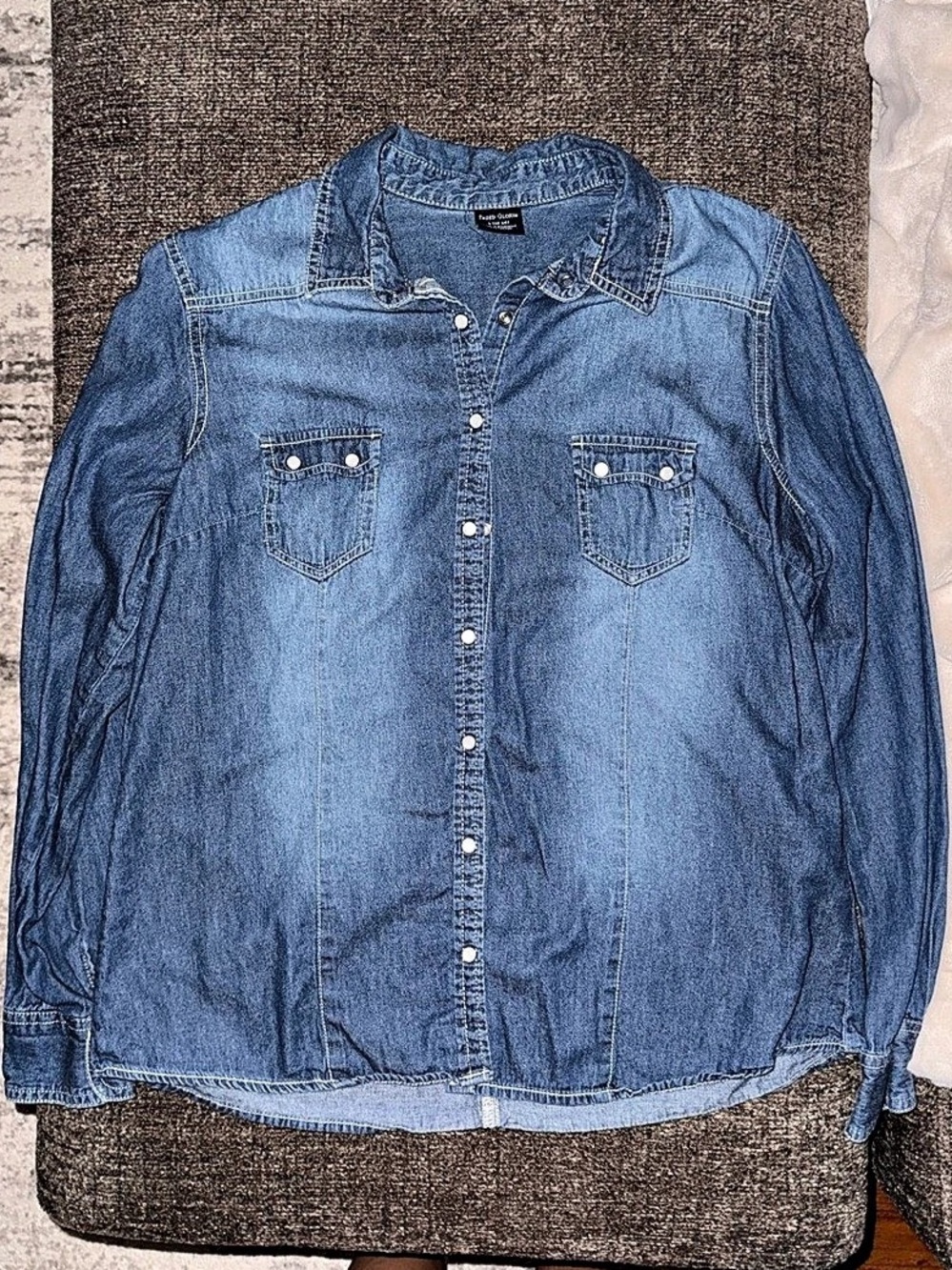 Faded Glory Women's Blue Jean Snap-Button Down Shirt Dark Blue